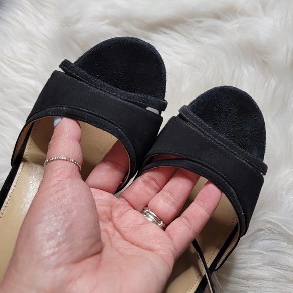 Gently Used Michael Kors Yoonie Platform Sandals - Picture 4 of 12